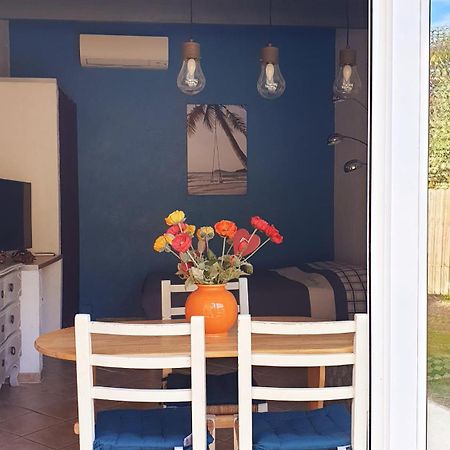 Studio 33 M2 Au Calme Proche Hyeres La Crau Exteriör bild