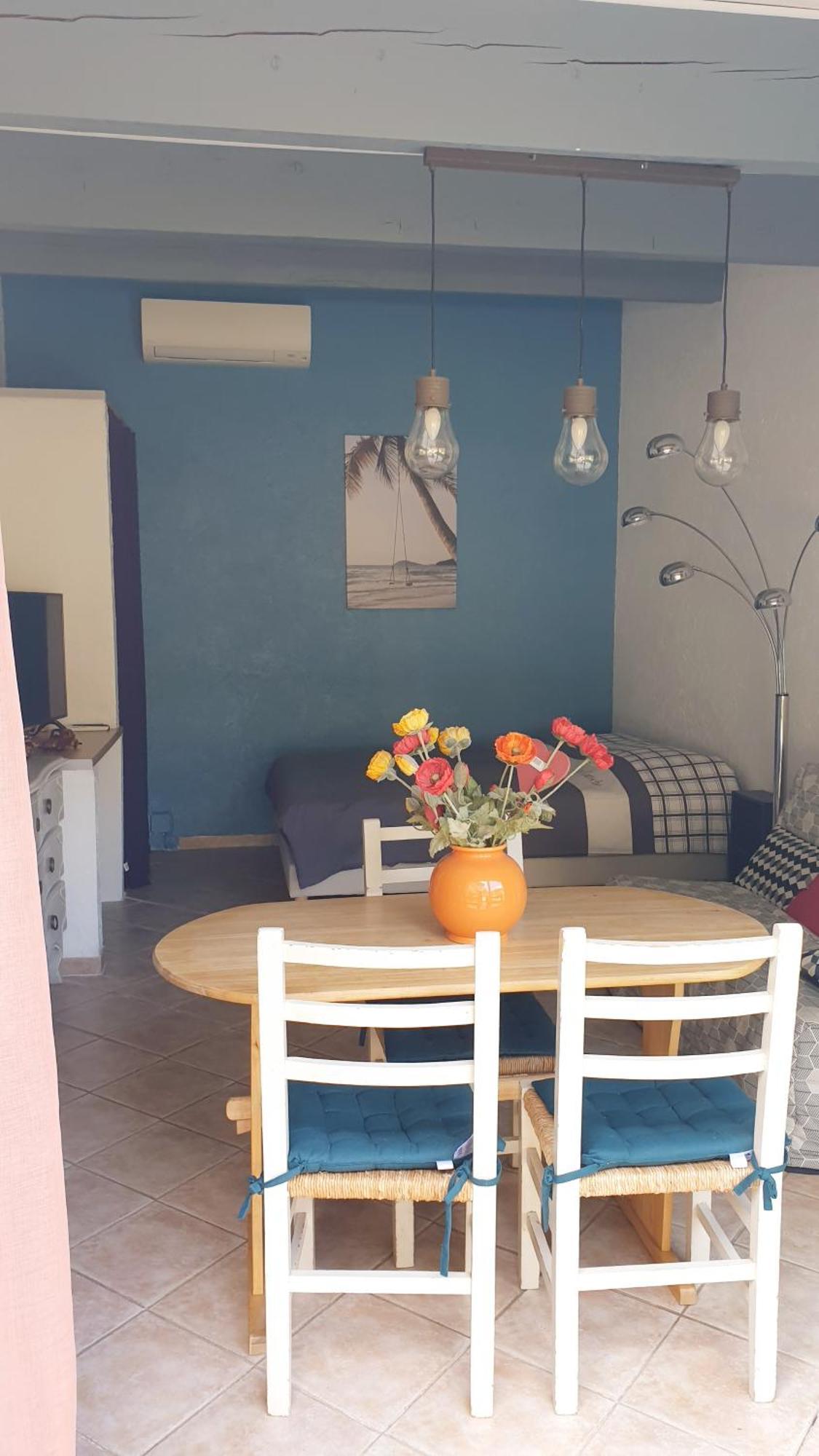 Studio 33 M2 Au Calme Proche Hyeres La Crau Exteriör bild